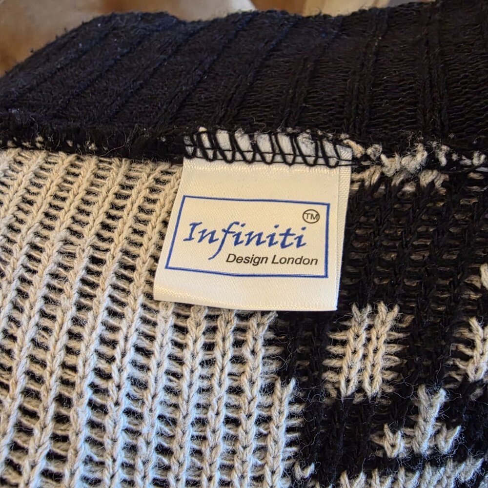 Infiniti Skull Knitted Black Cardigan Women's Size L/XL - Picture 4 of 5